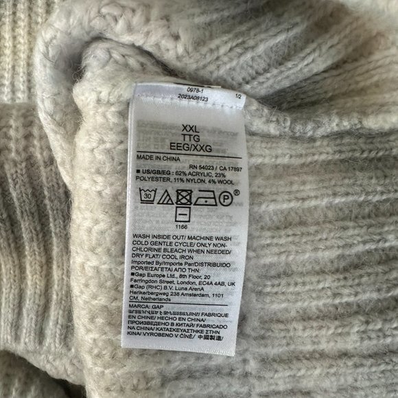 GAP Shaker-Stitch Turtleneck Sweater - Picture 10 of 16